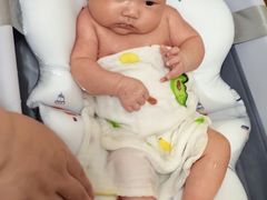 -鲸鱼妈妈月嫂/育婴师定制