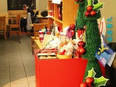 -星巴克臻选(上海中环广场2F店)