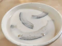 鲜椰丝牛奶炖桃胶-信行丰炖品皇店(光孝路店)