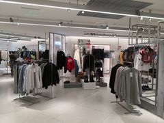 -ZARA(大上海时代广场店)