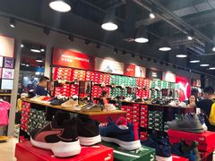 -PUMA品牌自营折扣店(武汉永旺梦乐城店)