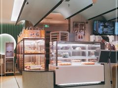 -奈雪的茶(亨特国际广场店)