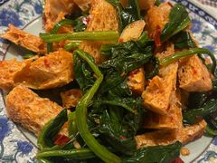 菠菜面筋-新疆伊宁远征餐厅