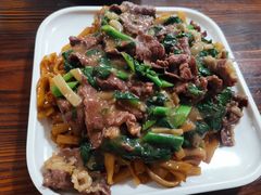牛肉炒粿条-官塘兄弟·潮汕牛肉店(官塘总店)