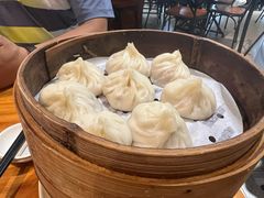 招牌鲜肉小笼-万寿斋(IST艾尚天地店)