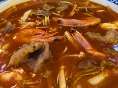 -临界音乐酒馆·小龙虾·江湖菜(华熙LIVE·鱼洞店)