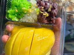 -席娜卡琳火车铁道夜市