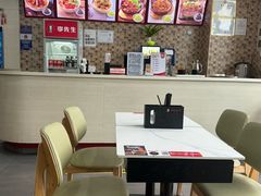 -李先生牛肉面大王(北京站售票厅餐厅)