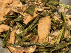 -黄泥岗·地道湖北菜(奥特莱斯店)