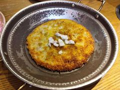 罐罐牛腩底下铺一层饭锅巴-吃饭皇帝大(合生汇店)