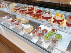 -花花卷卷·鲜食蛋糕(静安久光百货店)