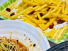 -肥肥虾庄·金牌油焖大虾(首义路店)