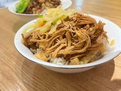 -红猪卤肉饭(大西洋美食城店)