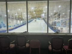 -乔波室内滑雪场