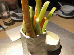 -穹六人间 people 6(岳阳路店)