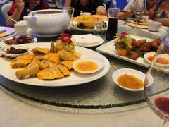 -深圳国际会展中心希尔顿酒店(前海华发冰雪世界店)