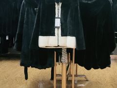 -肃宁华斯国际裘皮城
