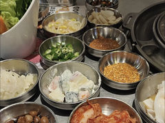 -GOGIYA·咕叽吖韩国传统烤肉店(东方新天地店)