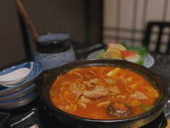 -山川小町·极番烧肉(新地假日广场店)