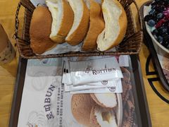 -劳顶笨咖啡(益华广场店)