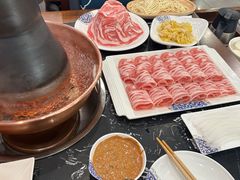 -楼外楼大刀肉传统火锅居(繁荣路店)