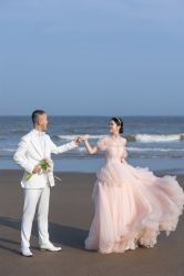 点击看大图 -挪娅婚纱摄影皇家会所
