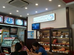 -红宝石·鲜奶小方·海派西点房(南丹店)