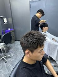 -米可造型烫发染发