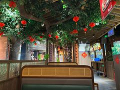 -野山舂·贵州现舂酸汤火锅(鸿通城店)