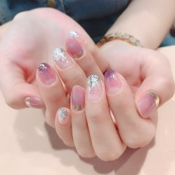 -花系美·美甲美睫精品店