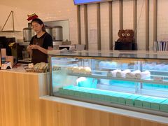 -顶东面包花园·生日蛋糕(世博店)