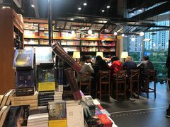 -西西弗书店&矢量咖啡(凯德晶萃广场店)