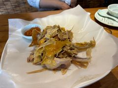 -头上红煨盐鸡·非遗院子餐厅