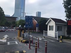 -久光百货-地下停车场