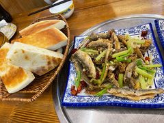 香酥小石鱼-老味道1992(武当山店)