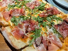 -Lighthouse灯塔西餐吧(燕儿岛支路店)