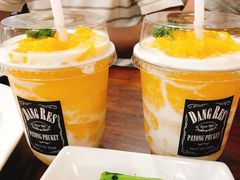 -Dang restaurant (patong phuket)