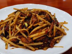 鱼香肉丝-椒香川流不息川菜馆(二七北路店)