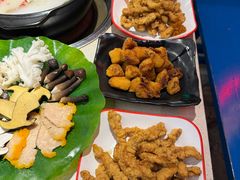 -钢管厂五区小郡肝串串香火锅(梅川路店)