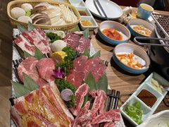 -明洞阿姨·韩式酱蟹烤肉·创意料理(三元桥店)