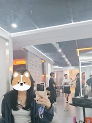 -艾美A·M Hair Salon