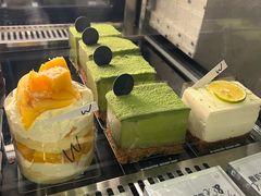 -W COLLECTIVE  DESSERT SHOP