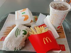 -麦当劳(中二横路店)