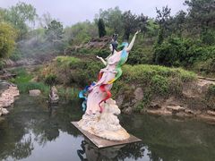 -雪山彩虹谷景区
