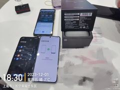 -华为授权体验店(中山公园来福士)