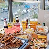 成都的夏天是不是快来了呀[害羞]和朋友喝酒吃小龙虾的宝藏天台