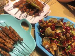 -街角等你.大连海鲜烧烤.经典铁板海鲜串(西安路店)