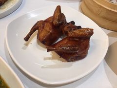 招牌脆皮乳鸽-通庆楼(新开路店)
