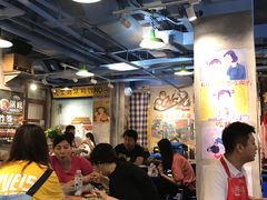 等位区-马路边边串串香(大成路店)