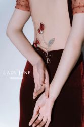 -Lady  Jane高端婚纱礼服馆